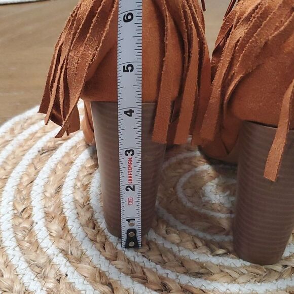 Spirit Moda, Ginny, Women’s peep toe, Suede Tassle Booties, Size 9 - Picture 5 of 9